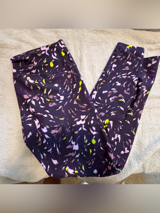Old Navy Pants - Old Navy Purple Floral-Print Active Leggings